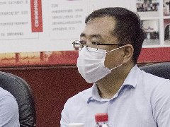 <b>欢迎北京市政府领导、海淀区领导</b>